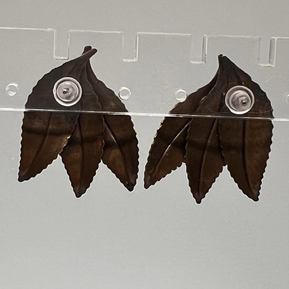 Metal Enamel Leaf Post Earrings Neutral Fall Autumn Colors - Picture 5 of 6